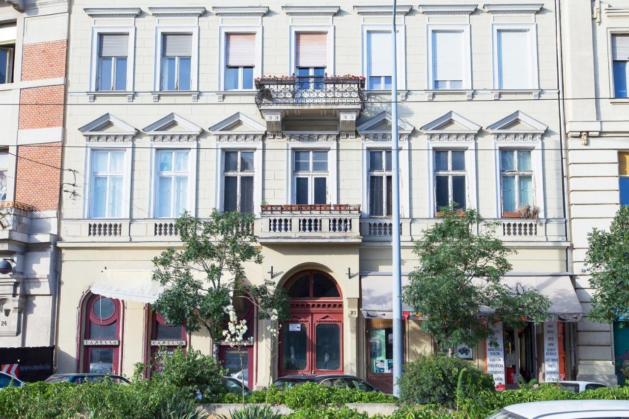 Pelicanstay At Riverside Danube Budapest Exterior foto